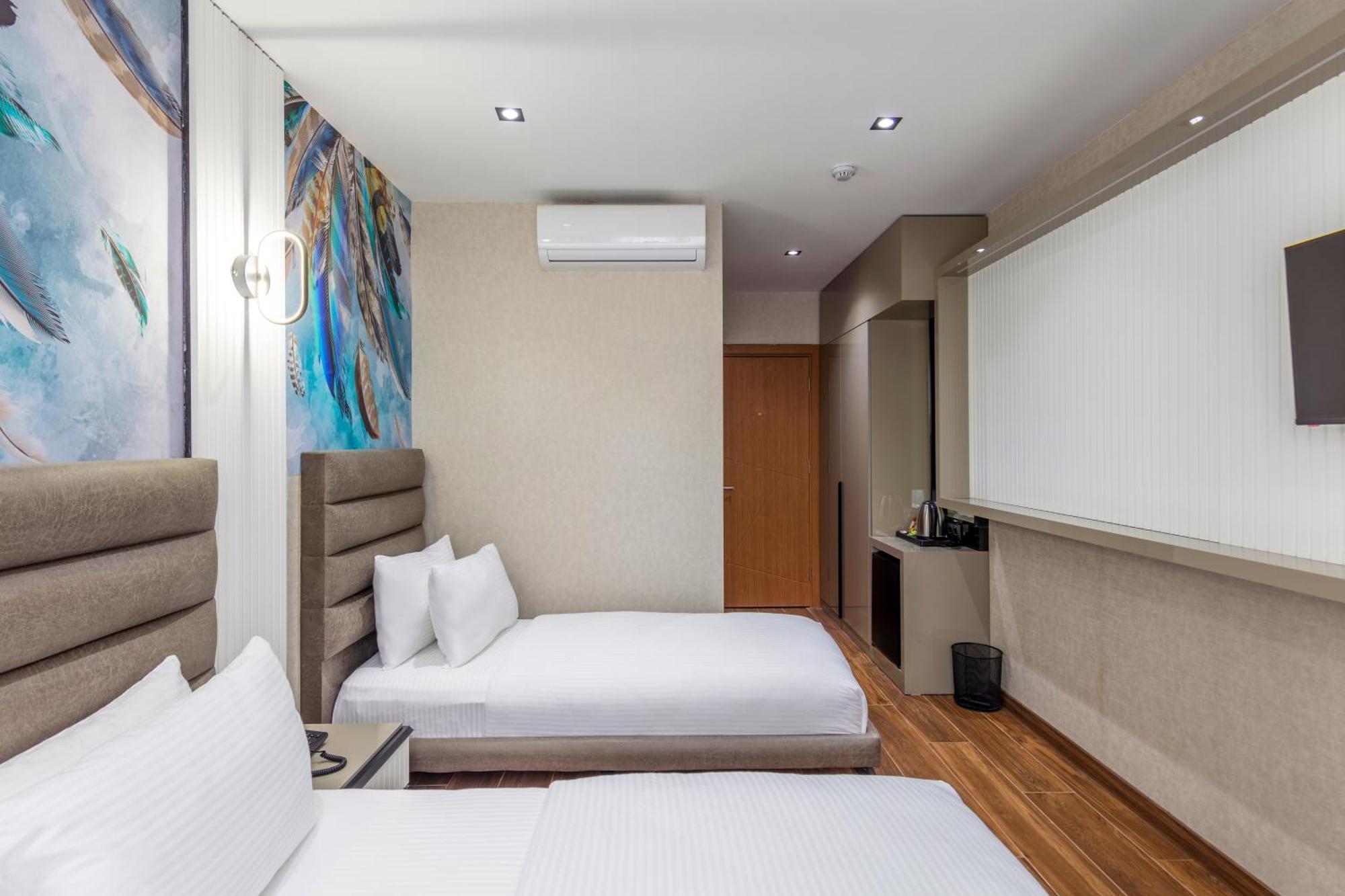 Dem Premium Hotel - Round Trip Airport Service - Istanbul International Airport Arnavutkoy Eksteriør bilde