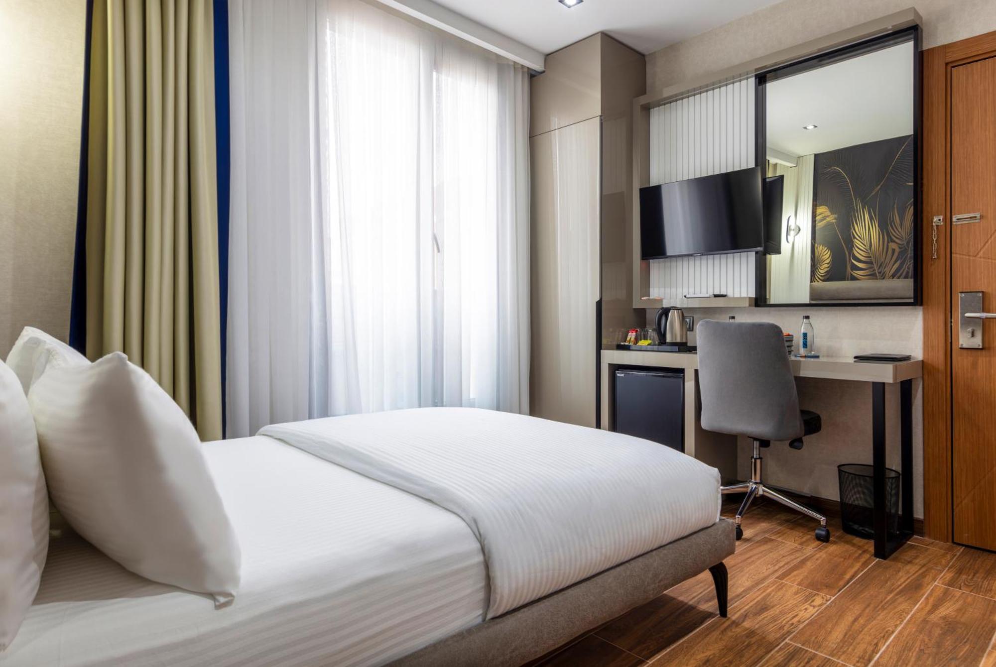 Dem Premium Hotel - Round Trip Airport Service - Istanbul International Airport Arnavutkoy Eksteriør bilde