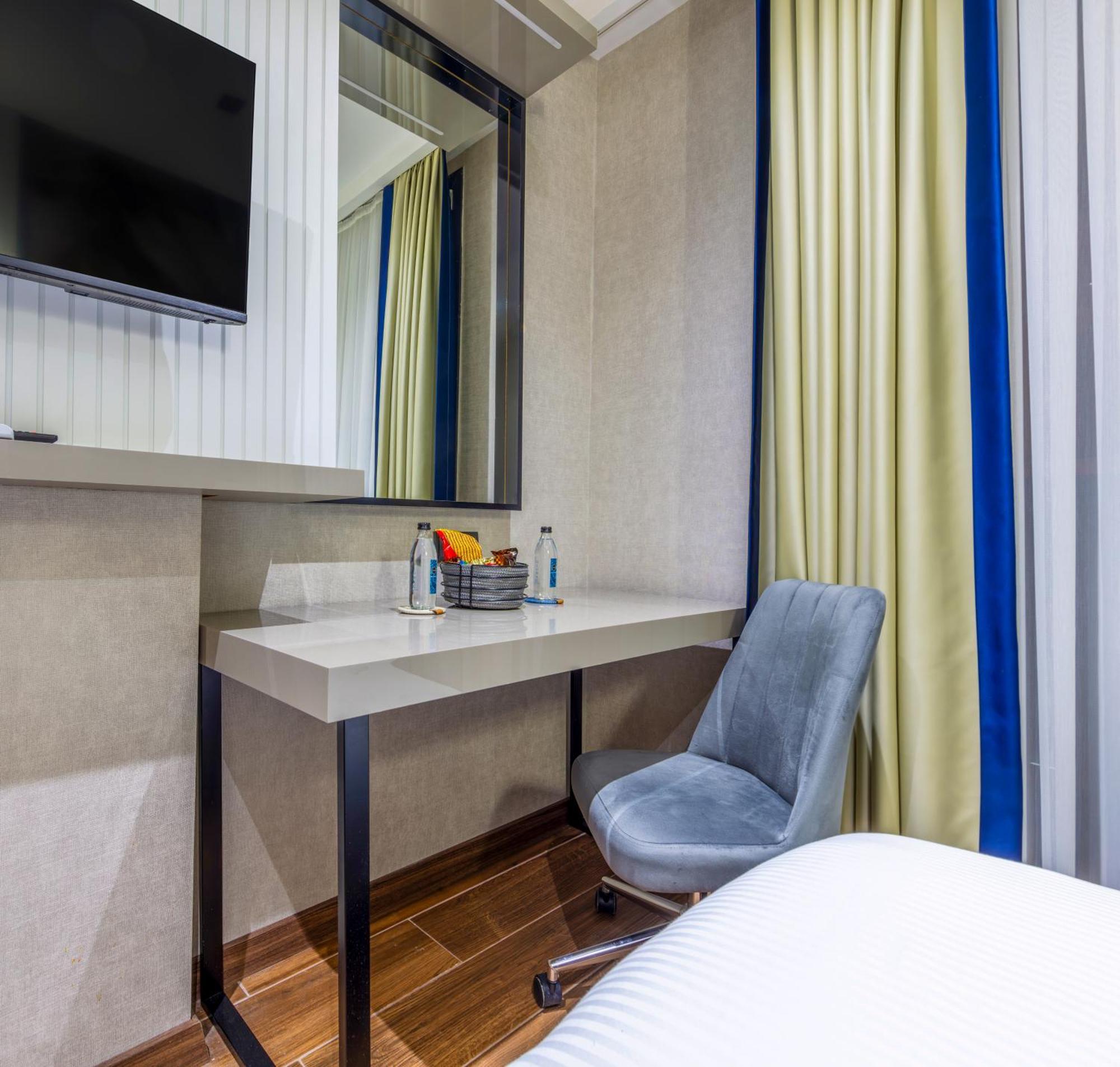 Dem Premium Hotel - Round Trip Airport Service - Istanbul International Airport Arnavutkoy Eksteriør bilde